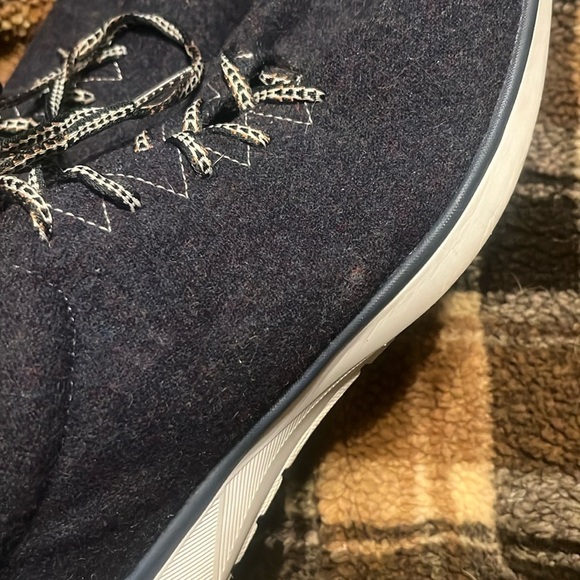 Pendleton Wool Navy Blue Sneakers Men’s Size 11 Water Resistant - Picture 9 of 10